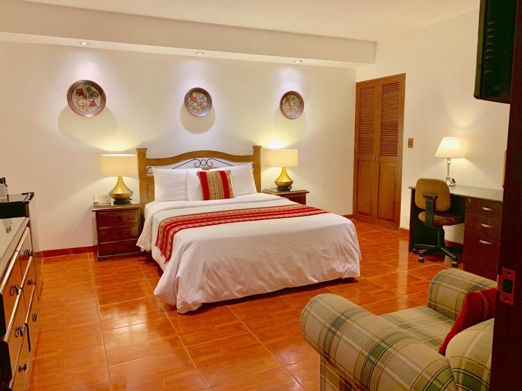 Casa Bella Boutique San Isidro Hotel
